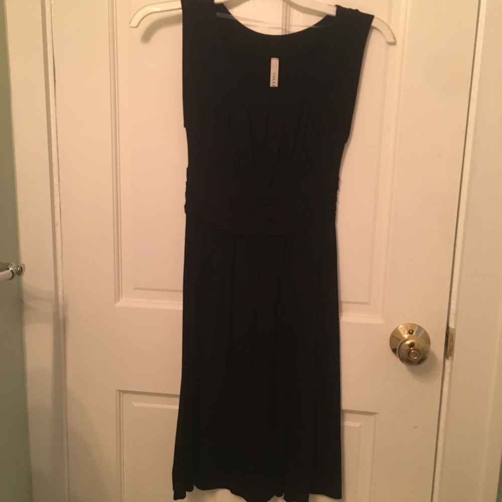 Sleeveless black dress